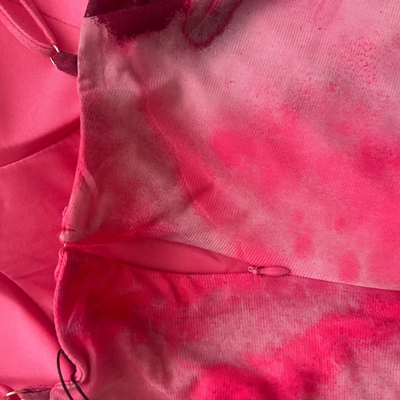 Fashion Nova Pink asymmetrical dress - Picture 4 of 13